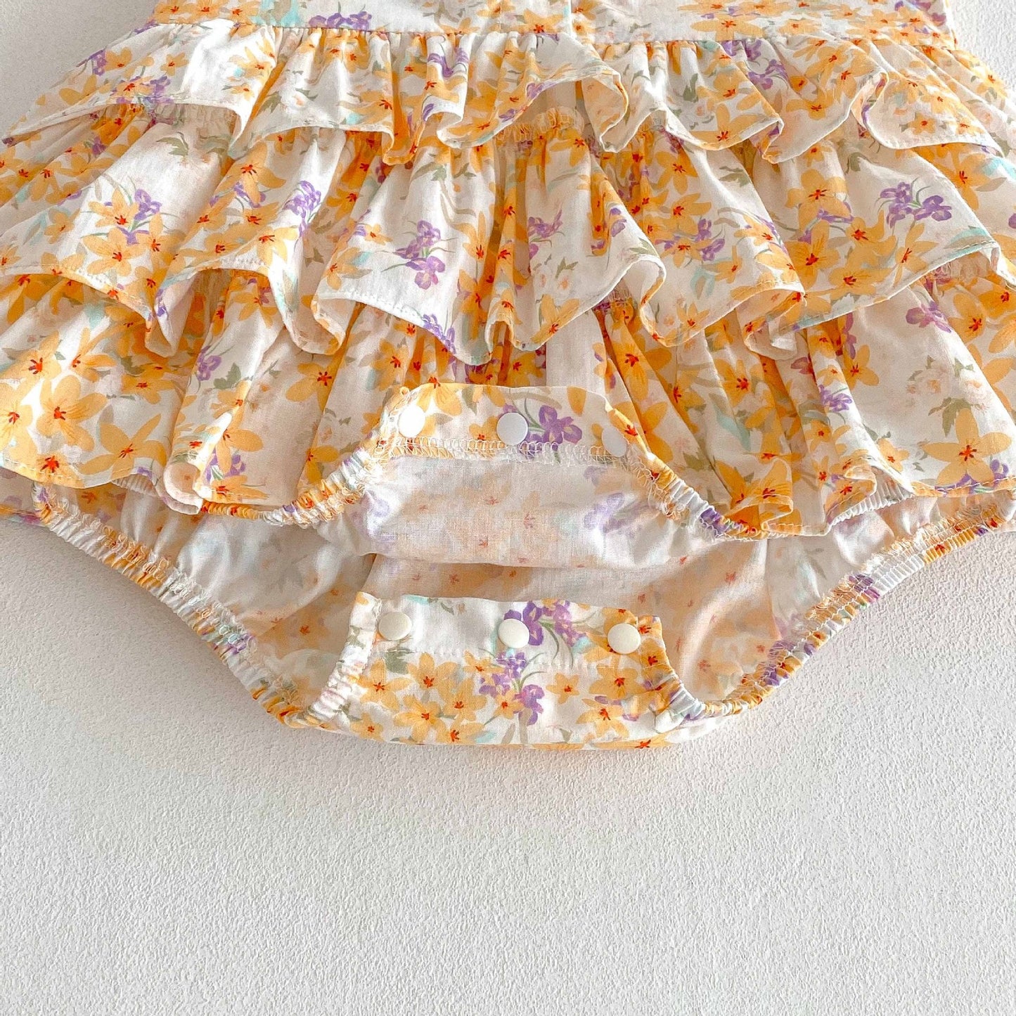 Summer Arrival Baby Girls Cute Sleeveless Flowers Pattern Ruffle Onesies