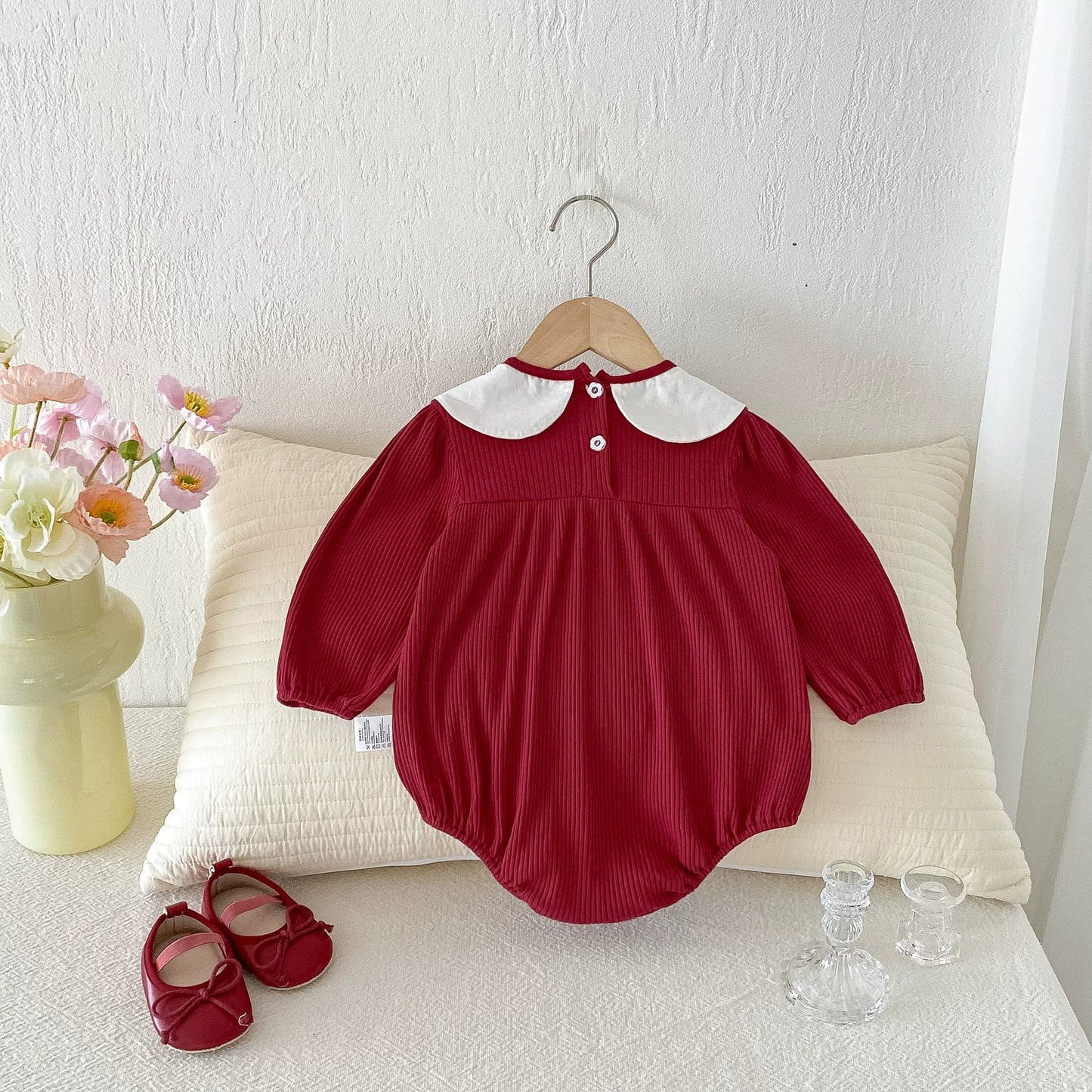 Autumn Hot Selling Baby Girls Red Long Sleeves Onesies Bodysuits with Rabbit and Flowers Embroidered Collar