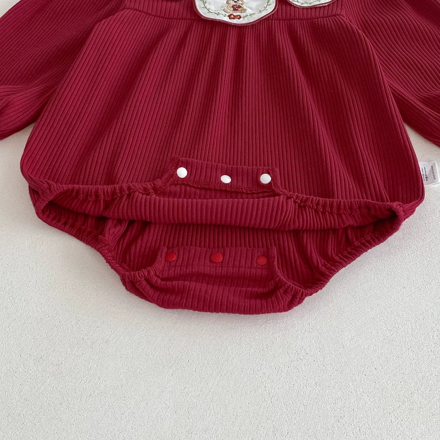 Autumn Hot Selling Baby Girls Red Long Sleeves Onesies Bodysuits with Rabbit and Flowers Embroidered Collar